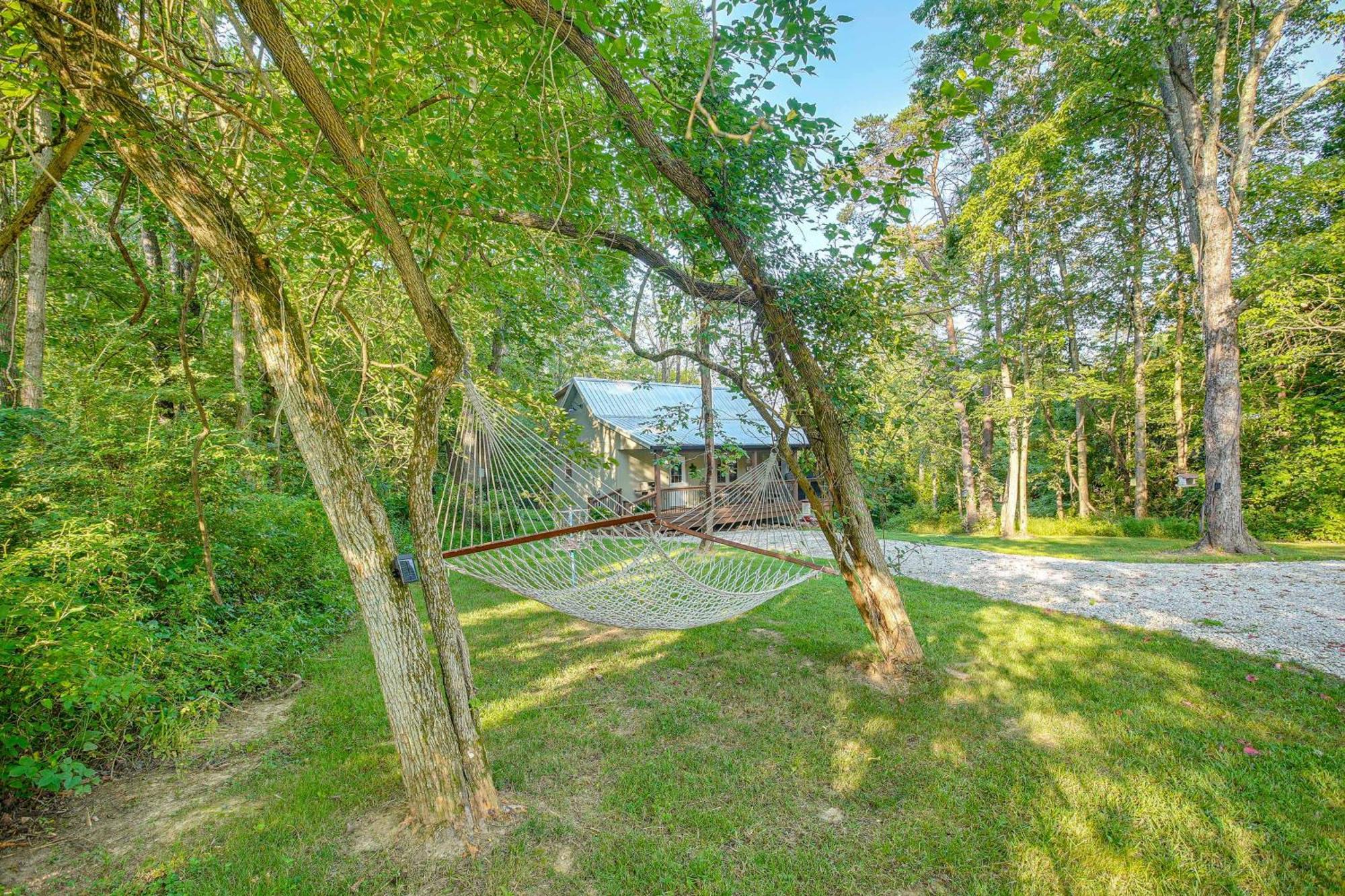 Idyllic Cabin In The Heart Of Hocking Hills Rockbridge Exterior photo
