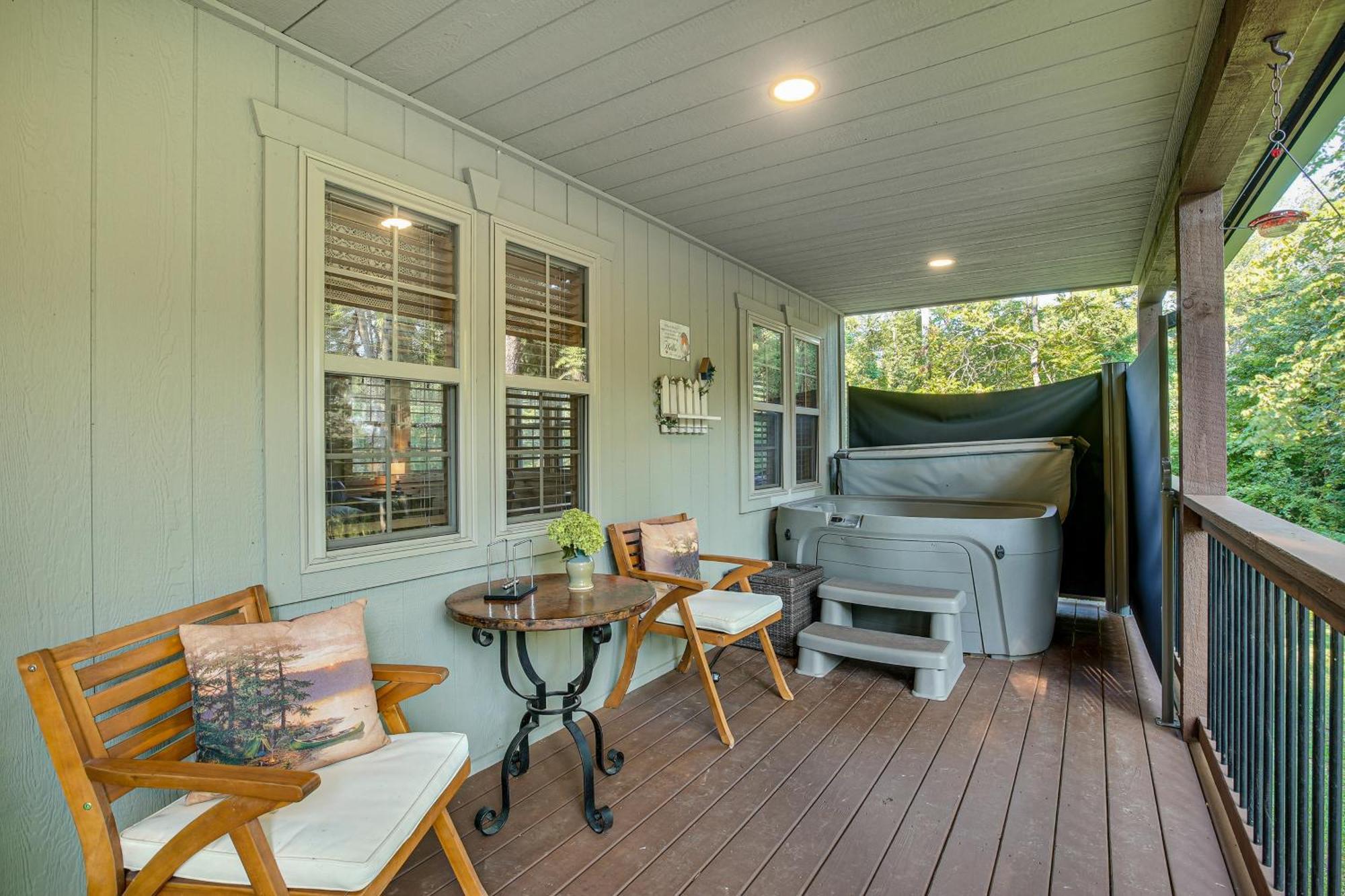 Idyllic Cabin In The Heart Of Hocking Hills Rockbridge Exterior photo